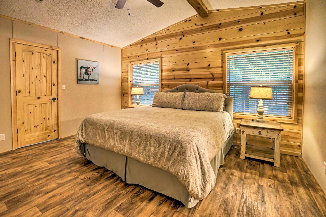 Broken Bow Oasis Hot Tub, Fire Pit And Patio Villa Exterior photo