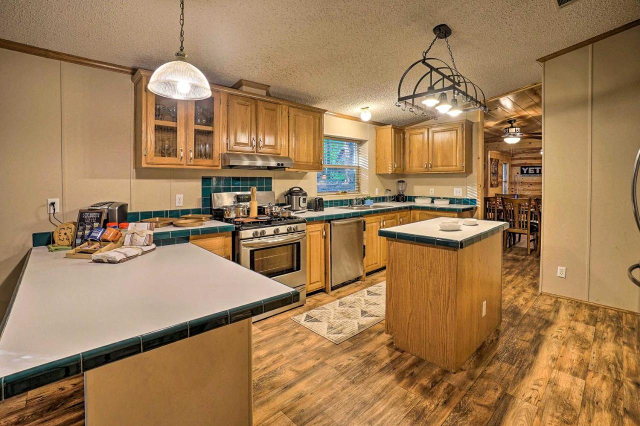 Broken Bow Oasis Hot Tub, Fire Pit And Patio Villa Exterior photo